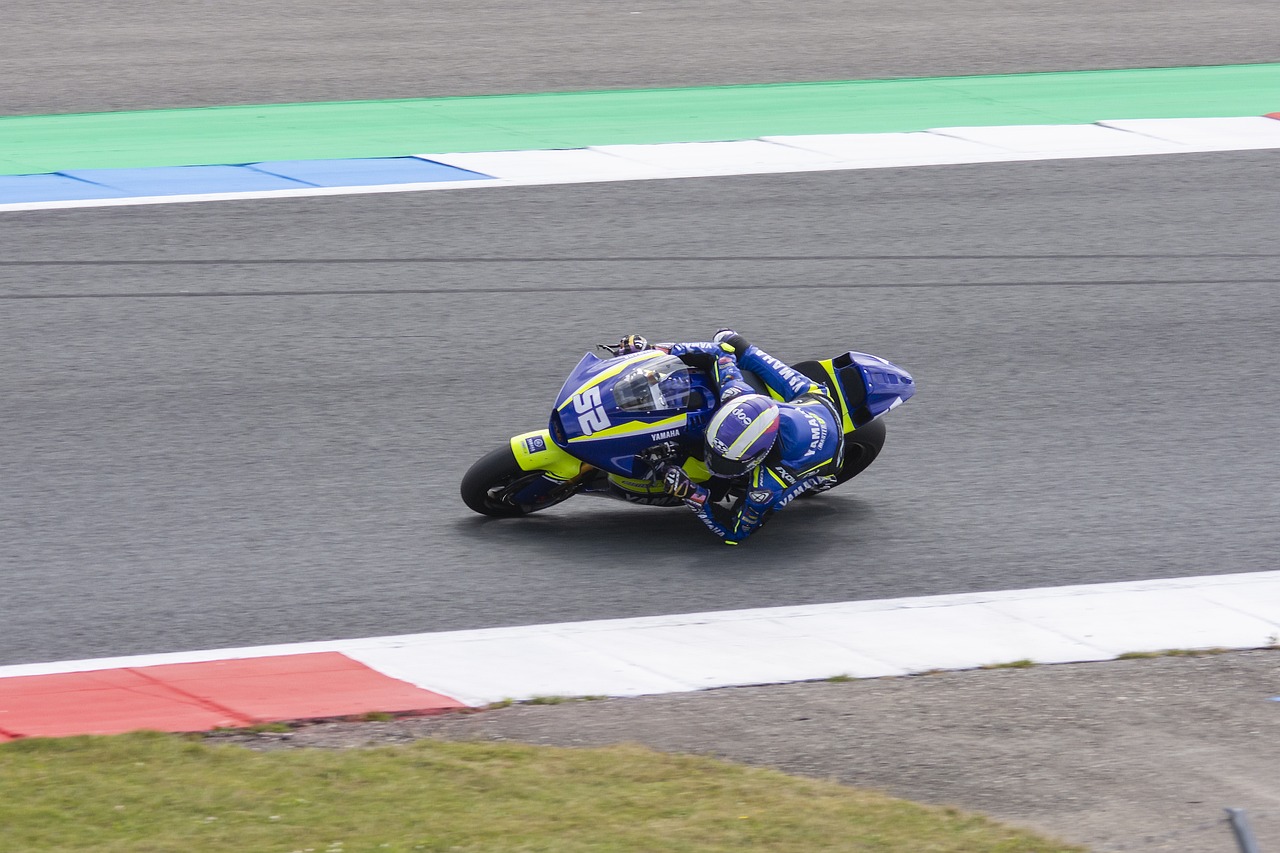 不足而陷入 不足而陷入